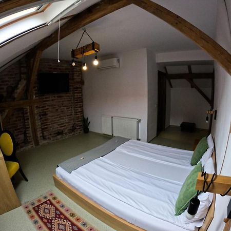 Timhouse Hotel Timisoara Luaran gambar