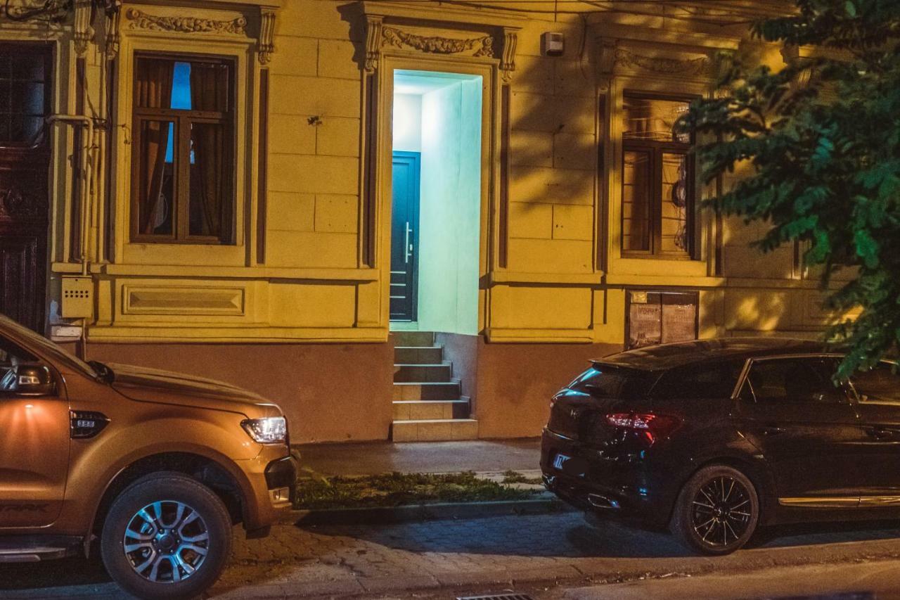 Timhouse Hotel Timisoara Luaran gambar